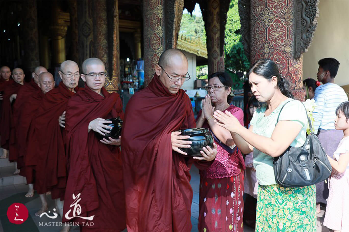 Monastic Experiential Program in Myanmar – Making Connection through Almround-MasterHsinTao