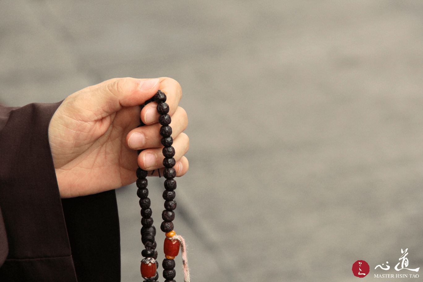 心道法師, 佛法開示, 僧眾手持念珠特寫, 靈鷲山